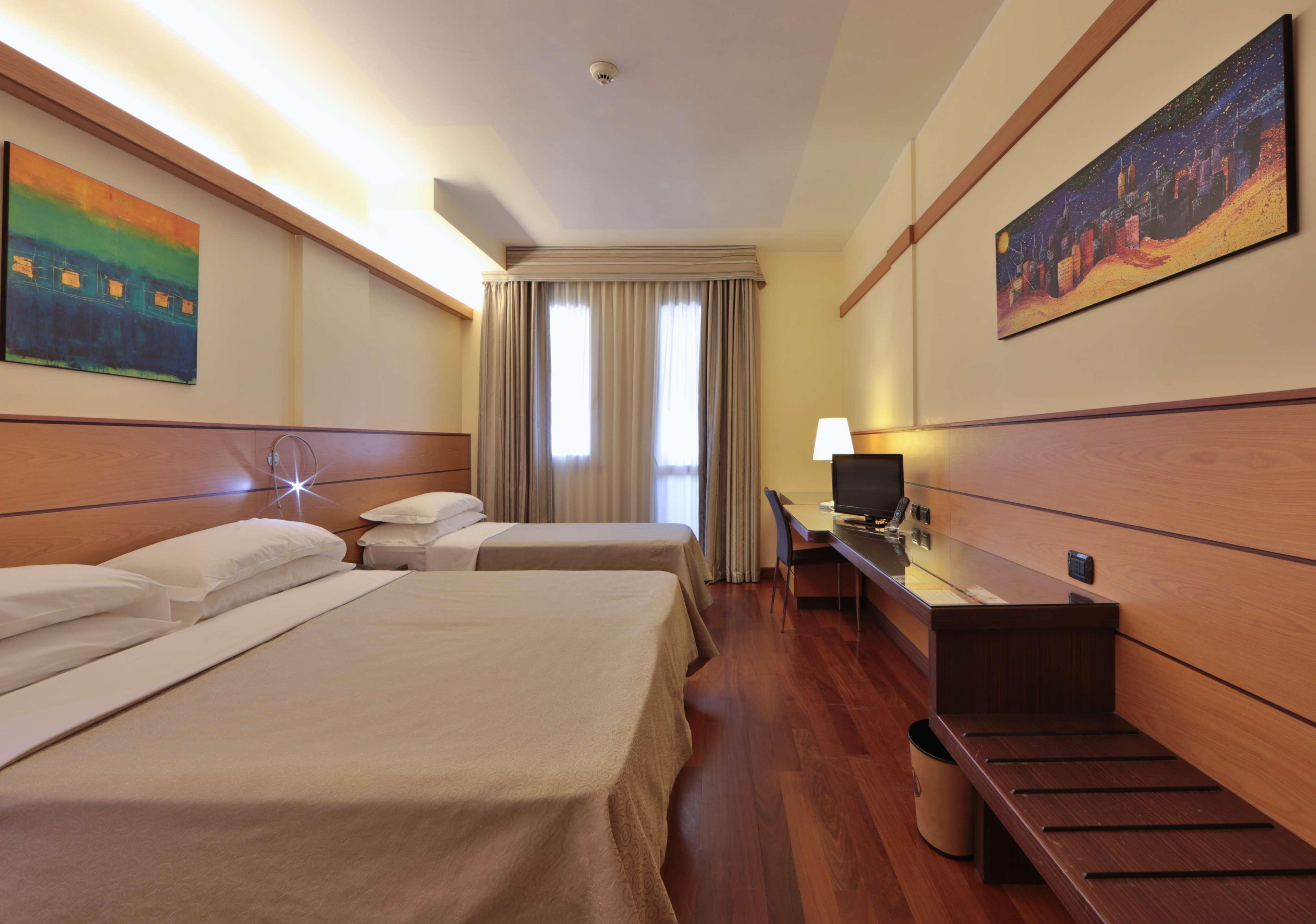 Best Western Hotel Dei Cavalieri Barletta Ngoại thất bức ảnh