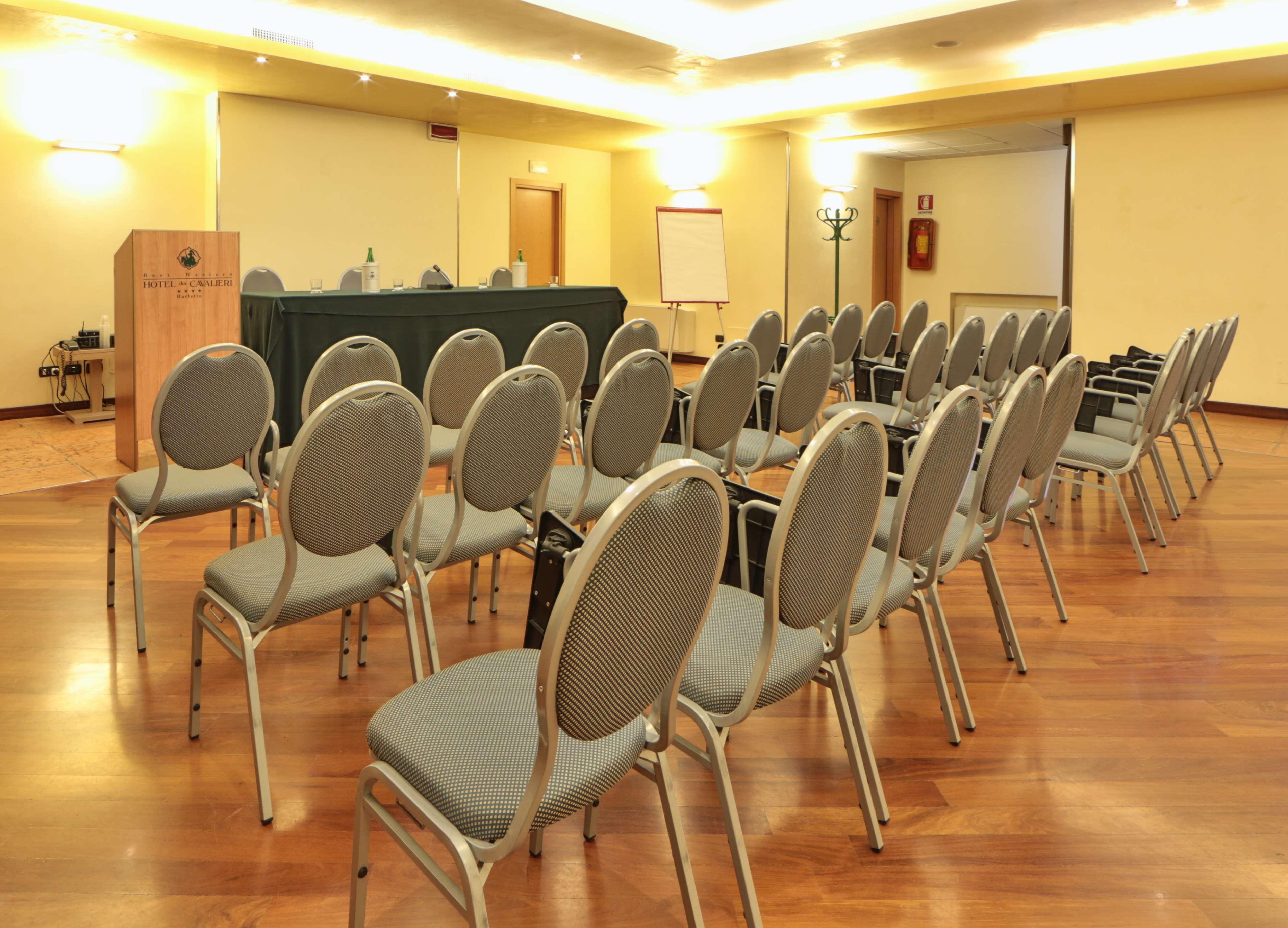 Best Western Hotel Dei Cavalieri Barletta Ngoại thất bức ảnh